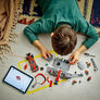 Zastávka v boxech F1® a personál s vozem Ferrari - Lego City (60443) 4